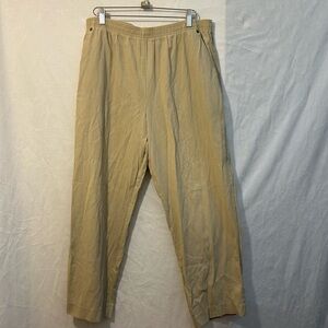 Tradition Country Collection Petite Women’s Beige Casual Pull-On Pants. Size 14P